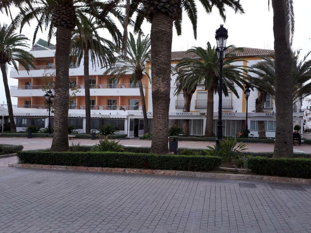 Calle Antonio Millon Nerja Buitenkant foto