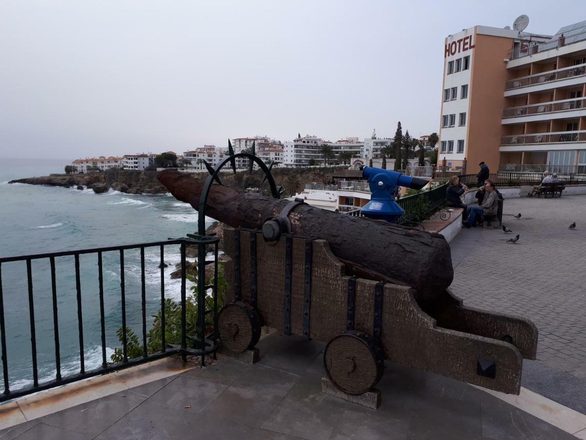 Calle Antonio Millon Nerja Buitenkant foto